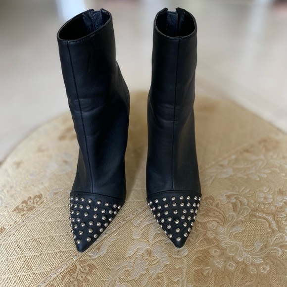 Women boots - Picture 1 of 7